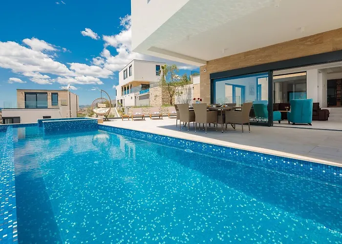 Вилла Luxury Gold Pearl With Pool *