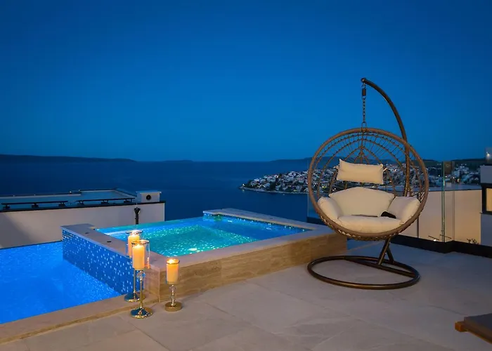 Luxury Gold Pearl With Pool