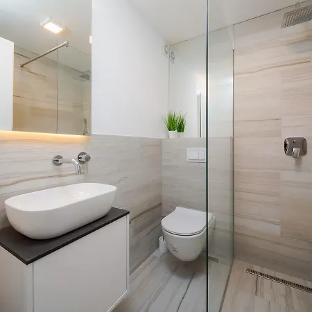 Luxury Gold Pearl With Pool