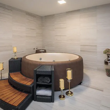 Luxury Gold Pearl With Pool * Трогир