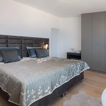 Luxury Gold Pearl With Pool Вилла *