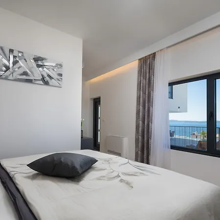 Luxury Gold Pearl With Pool