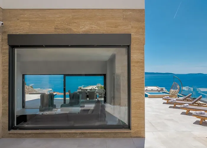 Luxury Gold Pearl With Pool