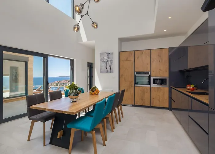 Luxury Gold Pearl With Pool Vila