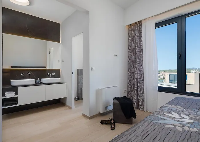 Vila Luxury Gold Pearl With Pool *