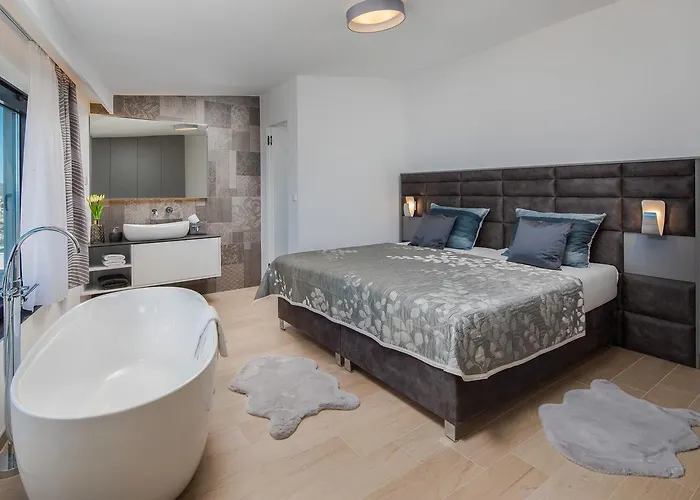 Luxury Gold Pearl With Pool * Trogir