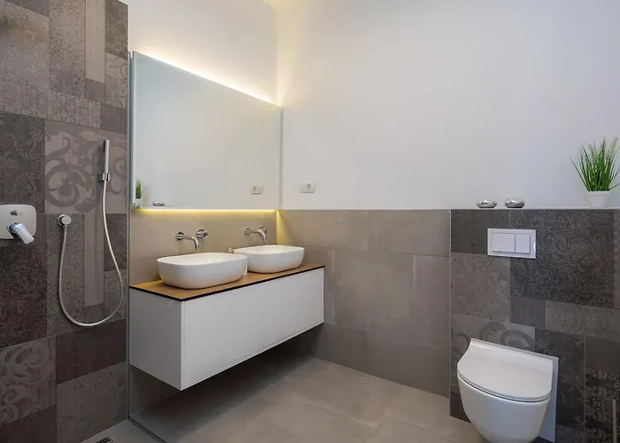 Vila Luxury Gold Pearl With Pool