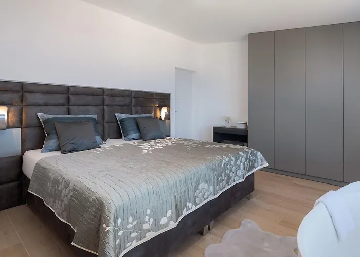 Luxury Gold Pearl With Pool Vila *