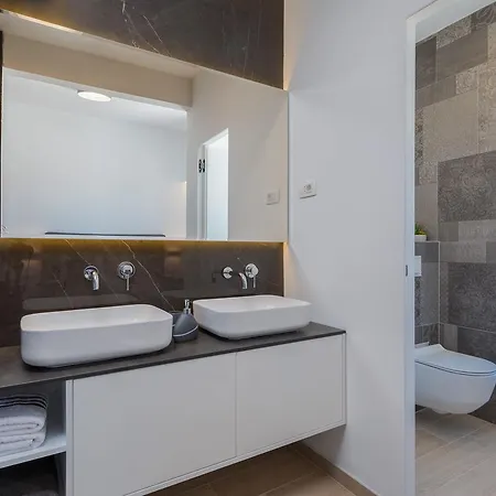 Luxury Gold Pearl With Pool Vila *